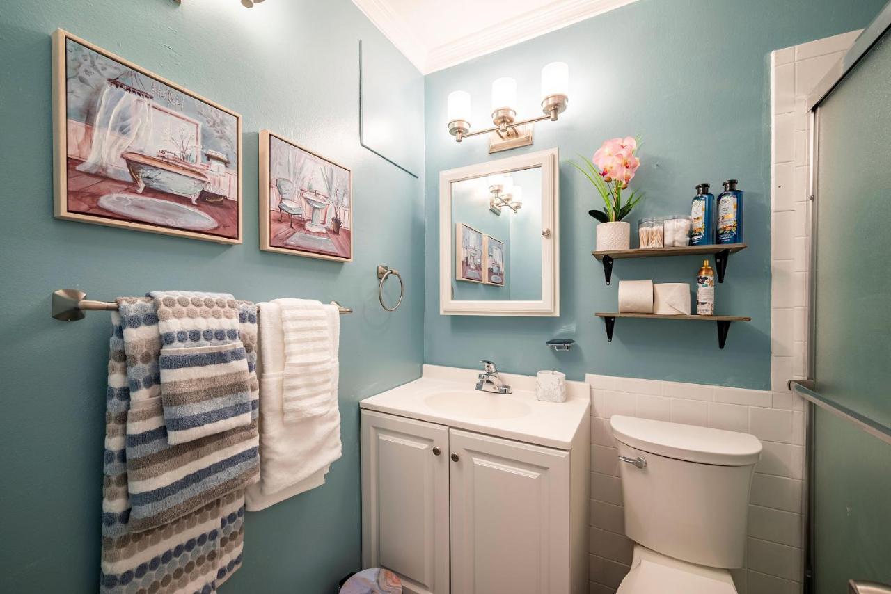 Lovely Comfort Uptown Condo For Houston Trip. Екстер'єр фото