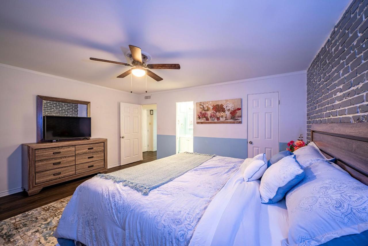 Lovely Comfort Uptown Condo For Houston Trip. Екстер'єр фото